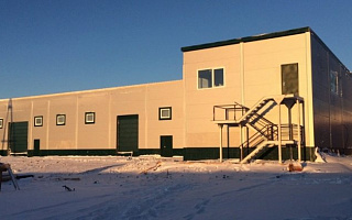 Склад с офисными помещениями и гаражом в г. Мирный