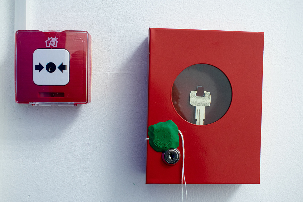 База ООО "Сейсмопоиск"